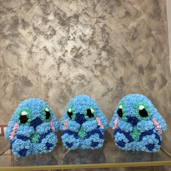 Figurina Stitch Trandafiri