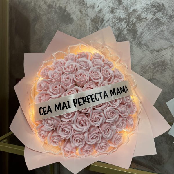Buchet 49 Trandafiri Voal Lovely MAMA