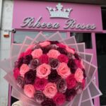 buchet 51 trandafiri sclipici roz